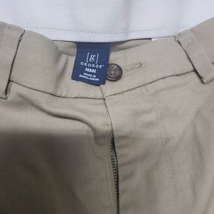 Men's khaki dress pants.  32x32
